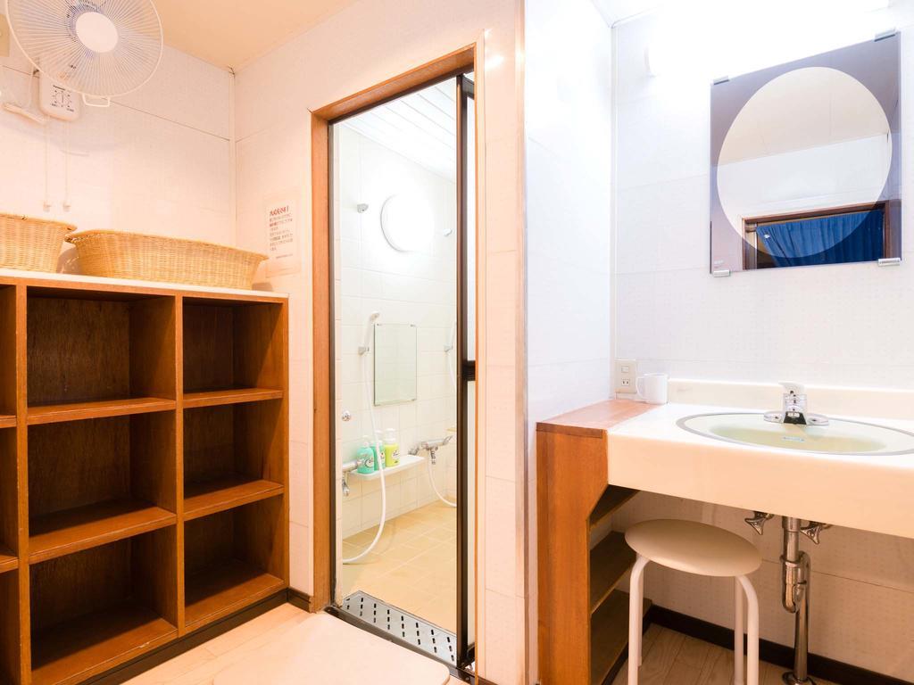 Kobe Student Youth Center Luaran gambar