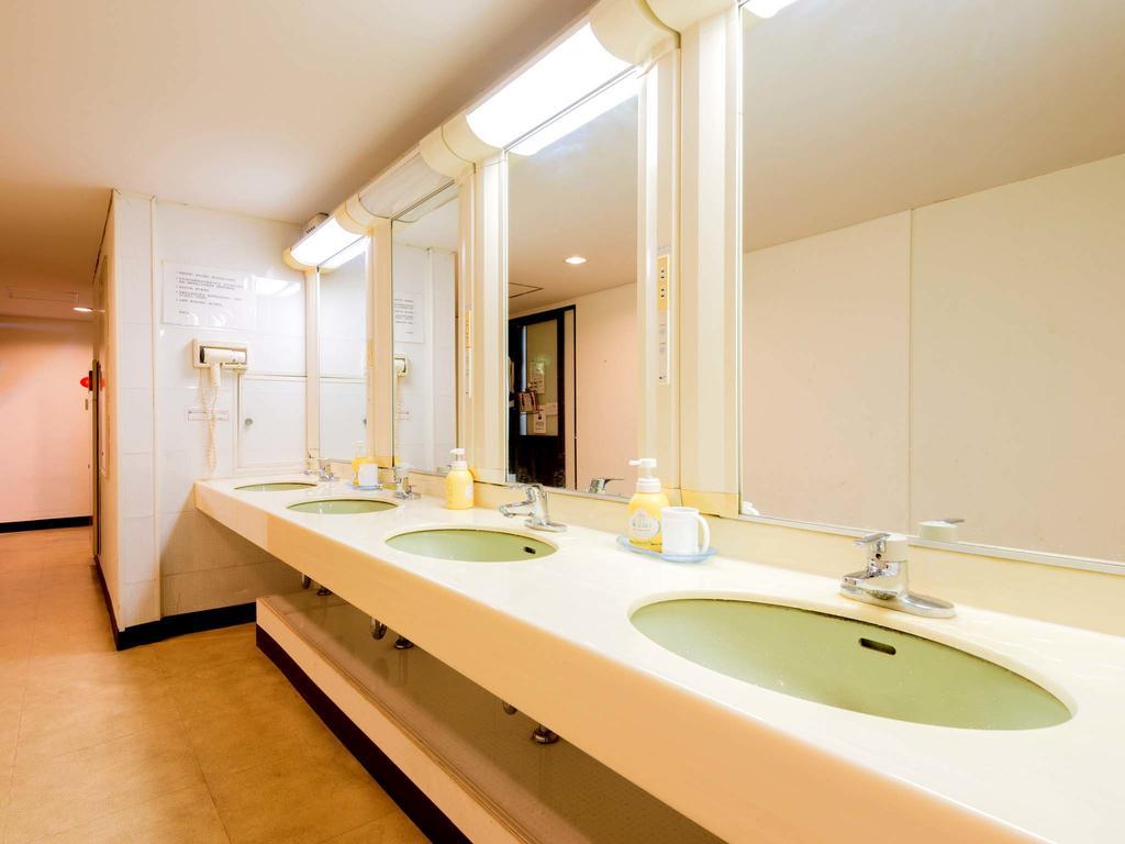 Kobe Student Youth Center Luaran gambar